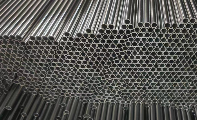 What is the difference between Inconel 600 and Inconel 601?